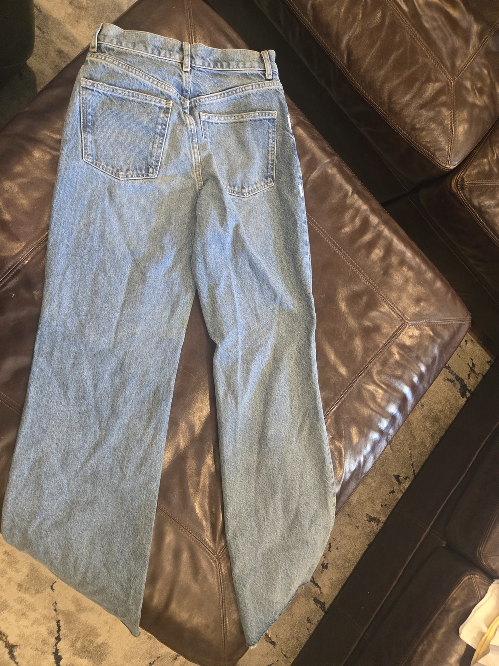 ZARA Light Blue High-Waist Denim Jeans - Picture 5 of 8